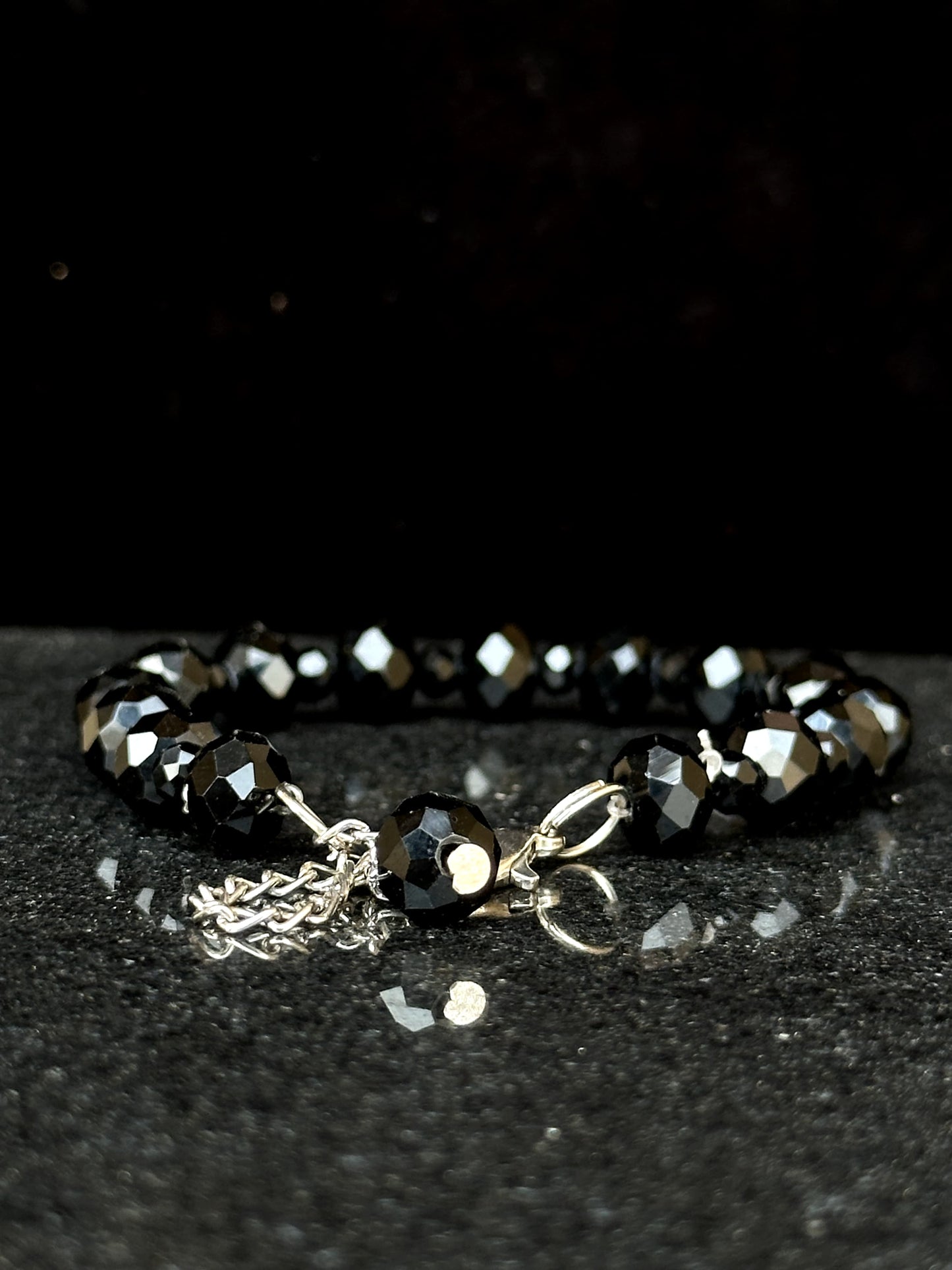 BLACK AQUAMARINE CRYSTAL BEADS BRACELET