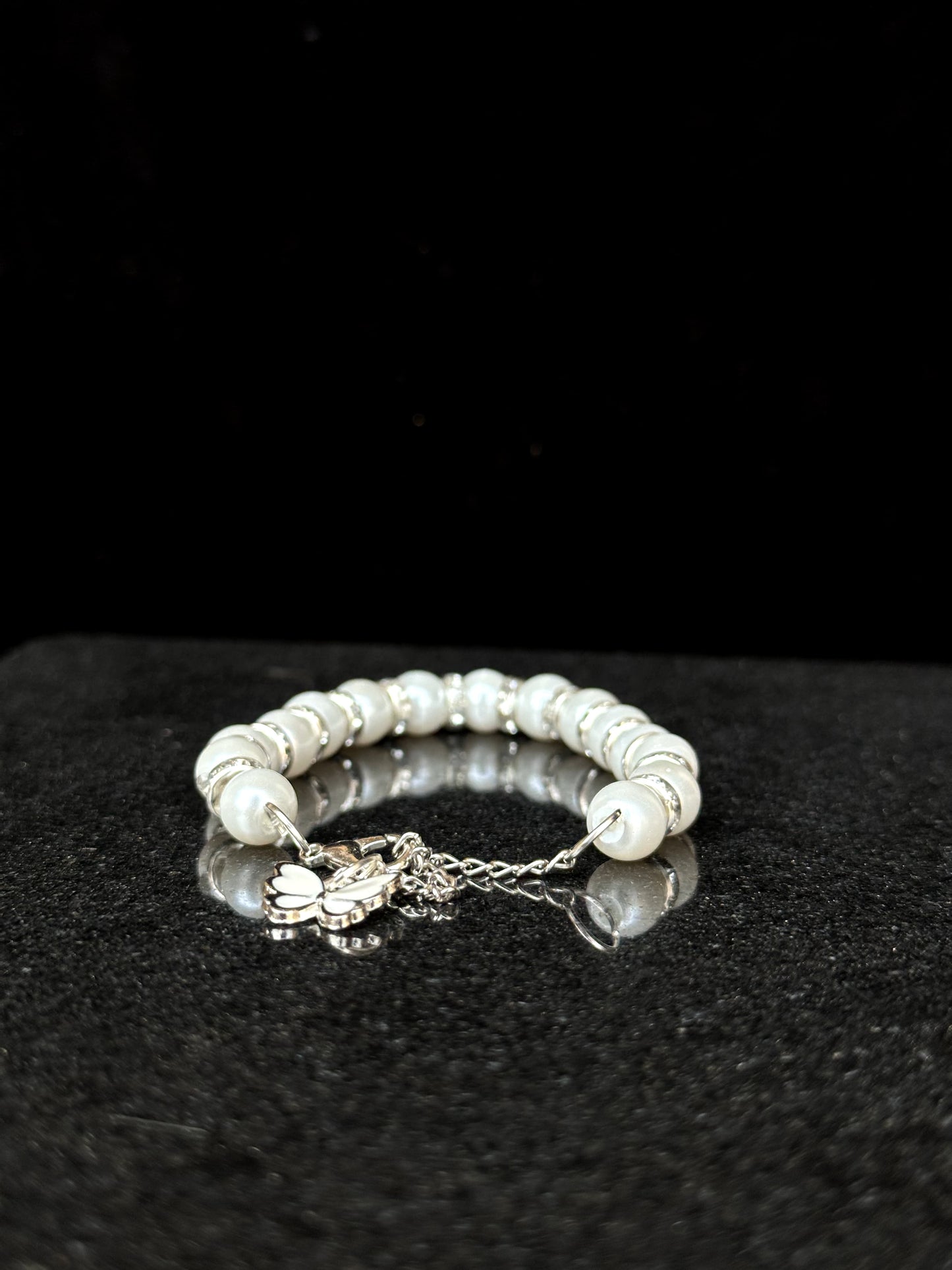 Butterfly Whisper Pearl Bracelet + 1 FREE GIFT