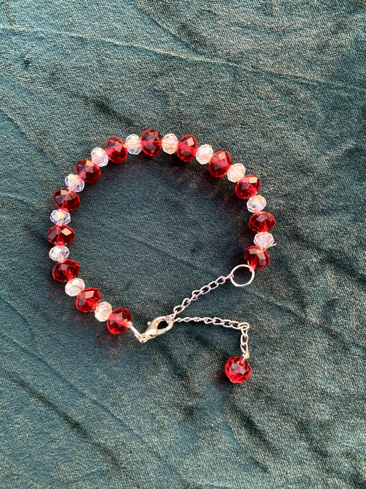 RED AND WHITE AQUAMARINE CRYSTAL BEADS BRACELET