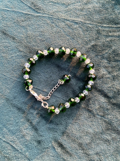 Emerald Elegance – Adjustable Green and White Crystal Bracelet