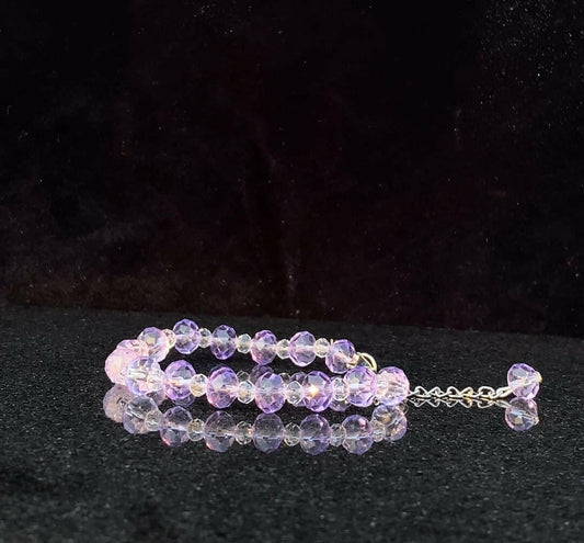 LIGHT PURPLE AND TRANSPARENT CRYSTAL BEADS BRACELET