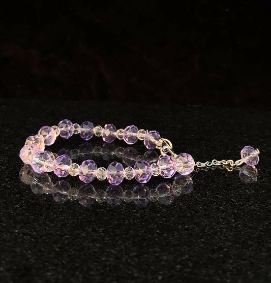 LIGHT PURPLE AND TRANSPARENT CRYSTAL BEADS BRACELET