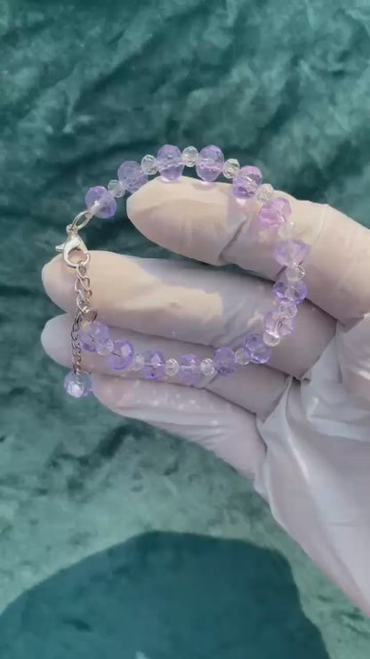 LIGHT PURPLE AND TRANSPARENT CRYSTAL BEADS BRACELET + 1 FREE GIFT